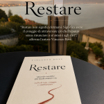 “RESTARE” DI VINCENZO BOVE ARRIVA A NAPOLI: UNA SERATA DEDICATA AL CORAGGIO DI SCEGLIERE, AMARE E RIMANERE UMANI